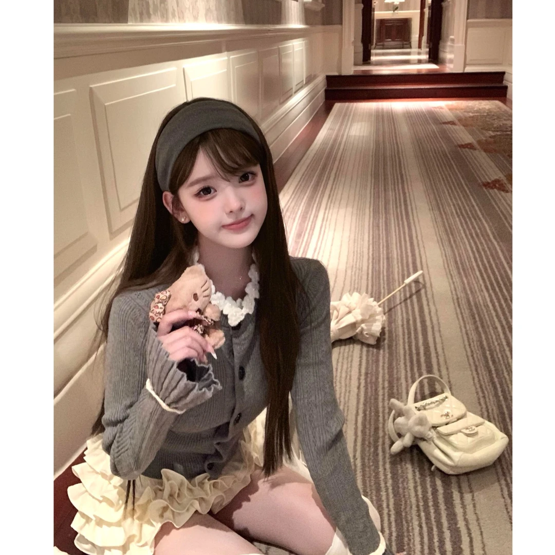 【菲茨雨夜】秋冬新款格雷灰手工钩花针织上衣配显瘦百褶半裙两件套