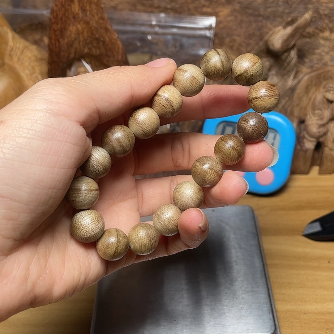 朢***海沉香马尼涝手串8.8克