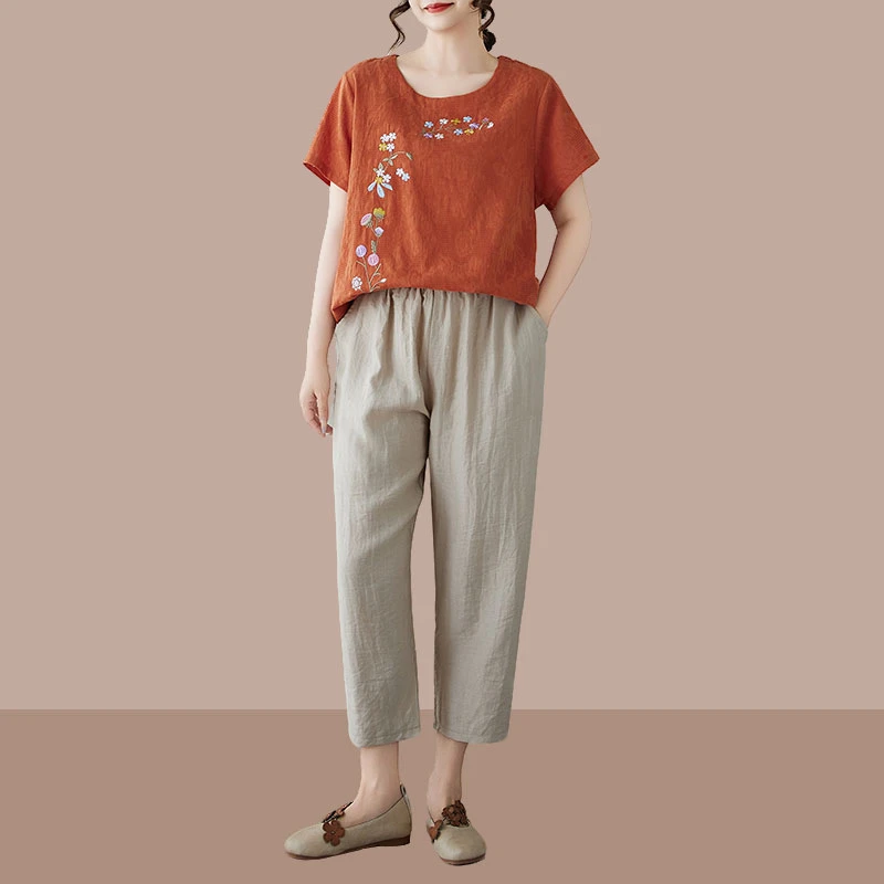 夏款时尚新款妈妈套装短袖t恤亚麻上衣绣花小衫九分裤子时髦套装