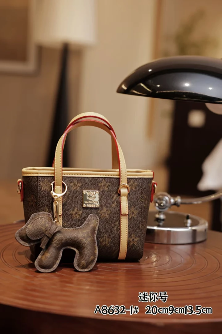 JV/优草坊阿昕女包 （新款手提单肩斜跨迷你菜篮包） G8632