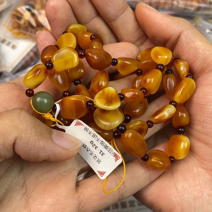 琥珀未镶嵌珠宝奇石