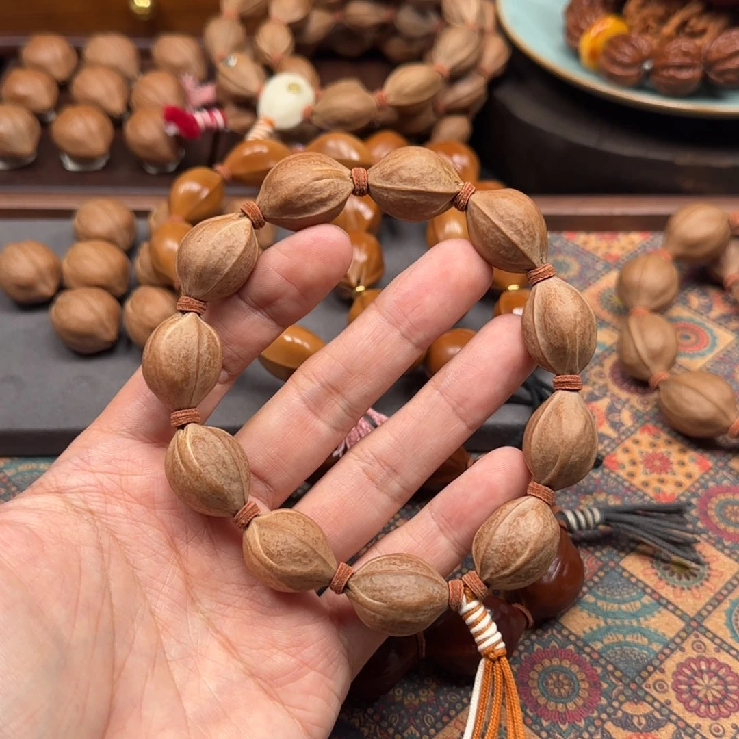 手串橄榄核1.7✖️2.4短圆