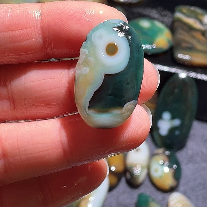 玛瑙/玉髓珠宝奇石未镶嵌淄**石