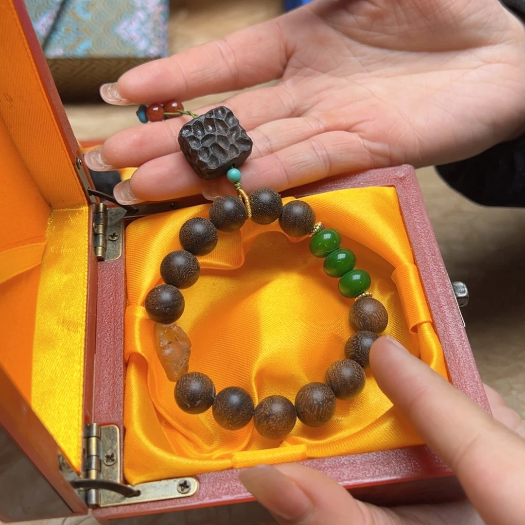 大叶紫檀（黑酸枝木类）