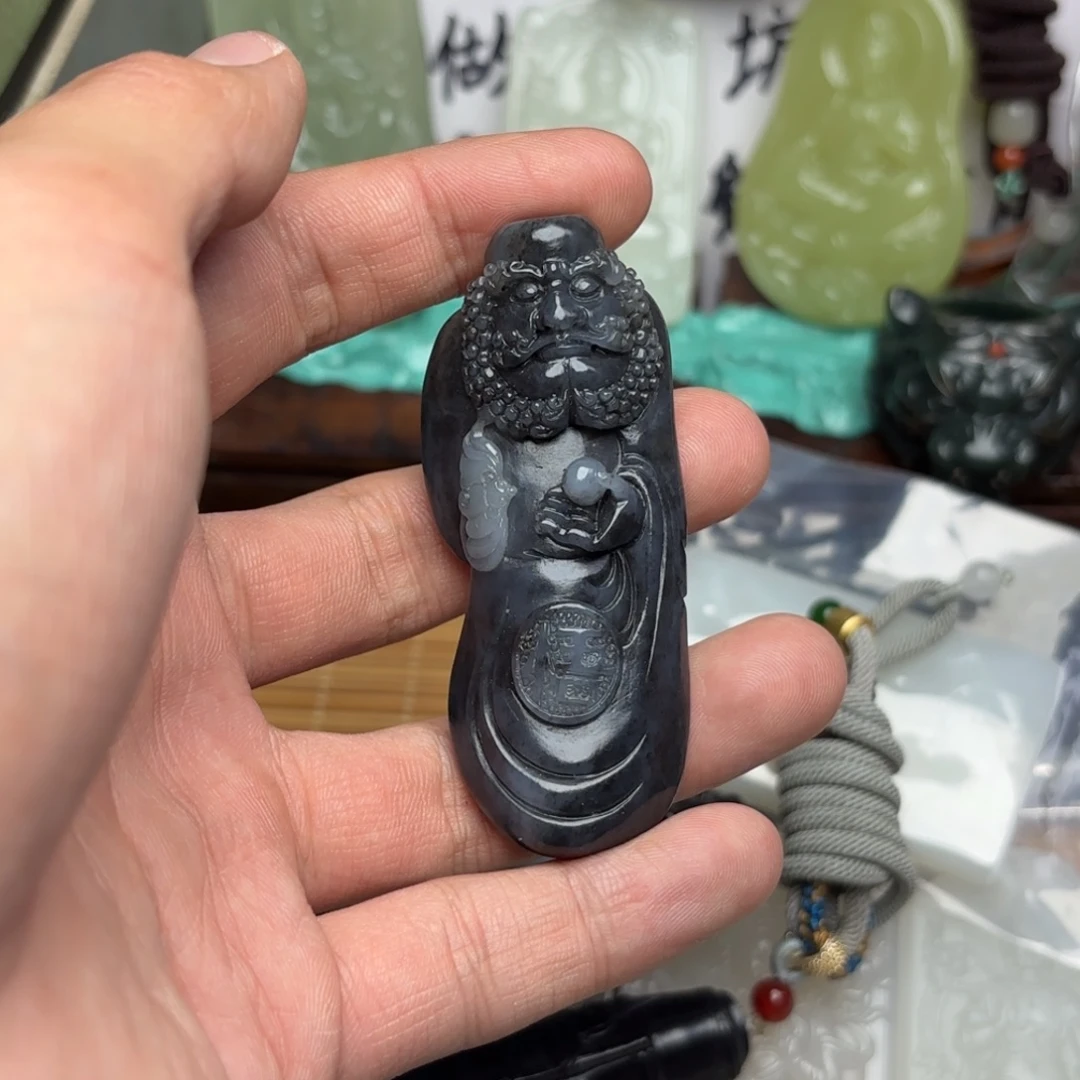 悠***月颈饰未镶嵌和田玉
