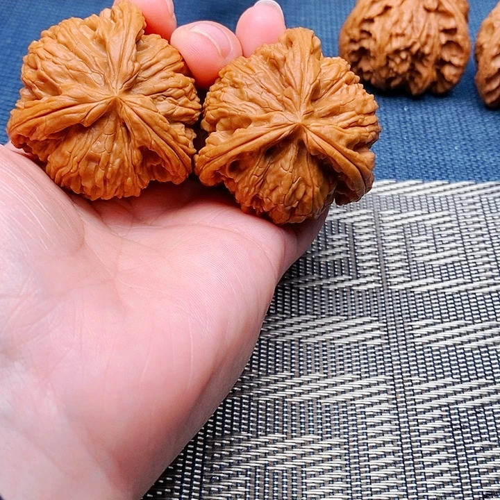 飘***逸吊坠文玩核桃三棱