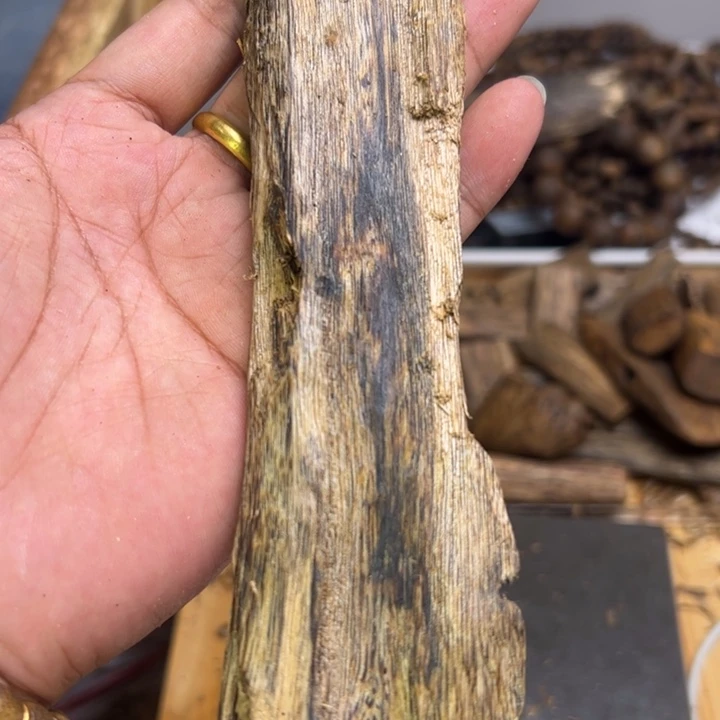 沉香沉香碎屑38克