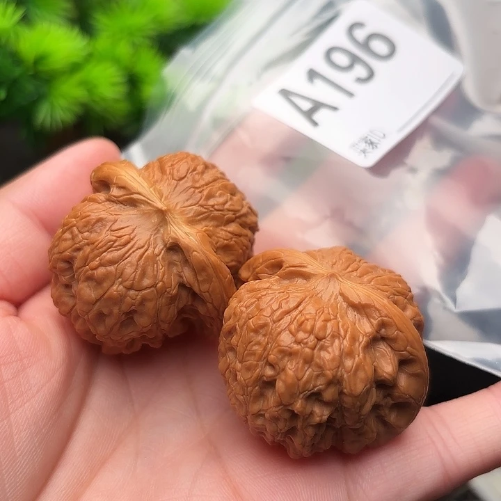 桃核把件核血麒麟37