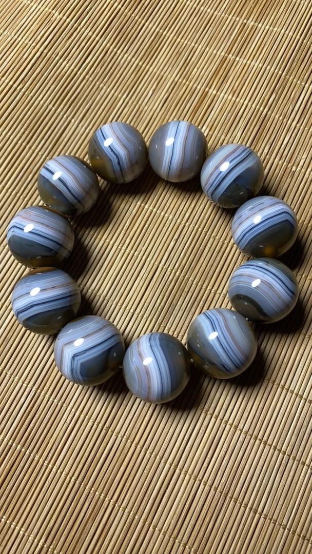 缠丝玛瑙手串珠径23毫米