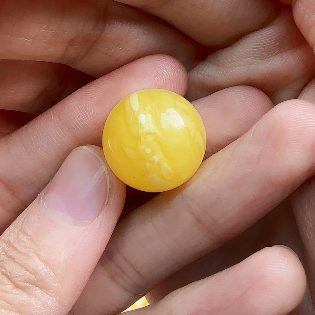 蜜蜡未镶嵌珠宝奇石