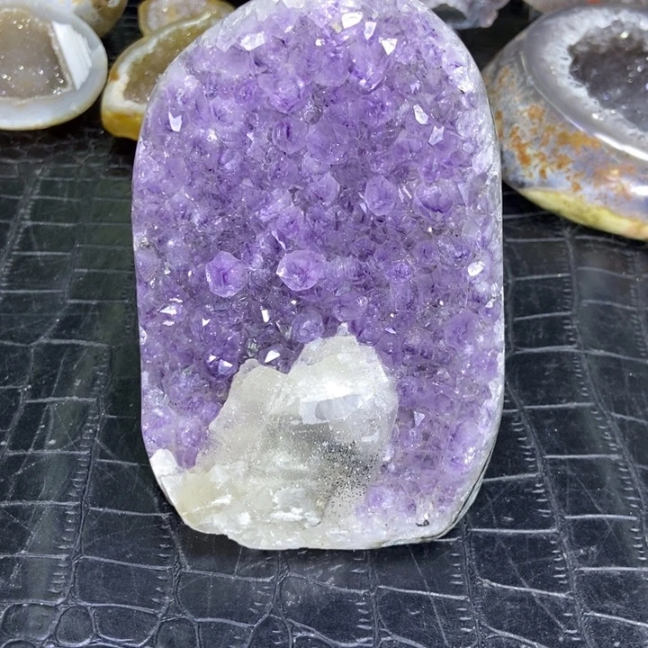 未镶嵌珠宝半成品水晶
