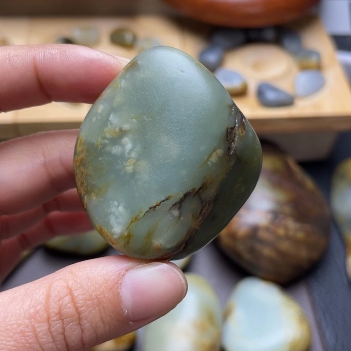 和田玉未镶嵌挂件