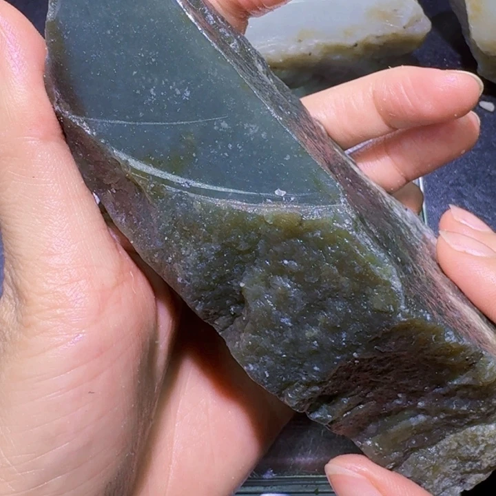 和田玉（糖玉）未镶嵌珠宝半成品