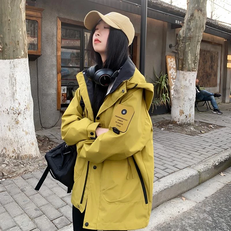 春秋季外套男女款冲锋衣2025新款爆小个子夹克登山服户外软壳薄款