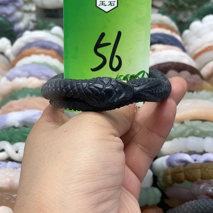 未镶嵌手镯石英岩玉