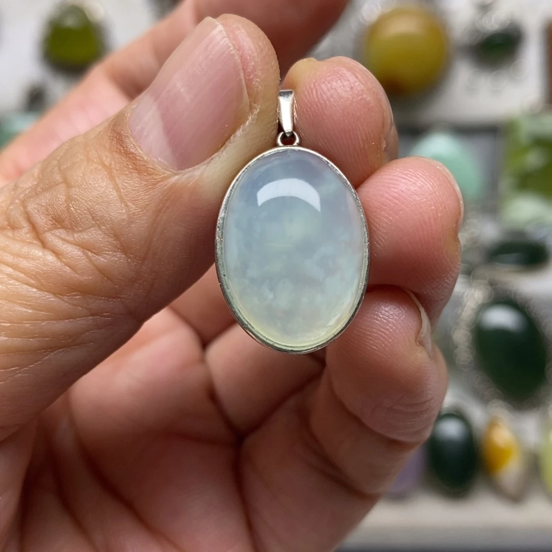 蛇纹石玉银S925镶嵌吊坠