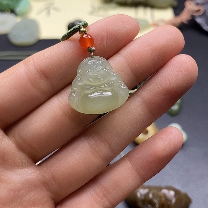 颈饰未镶嵌和田玉?***晚
