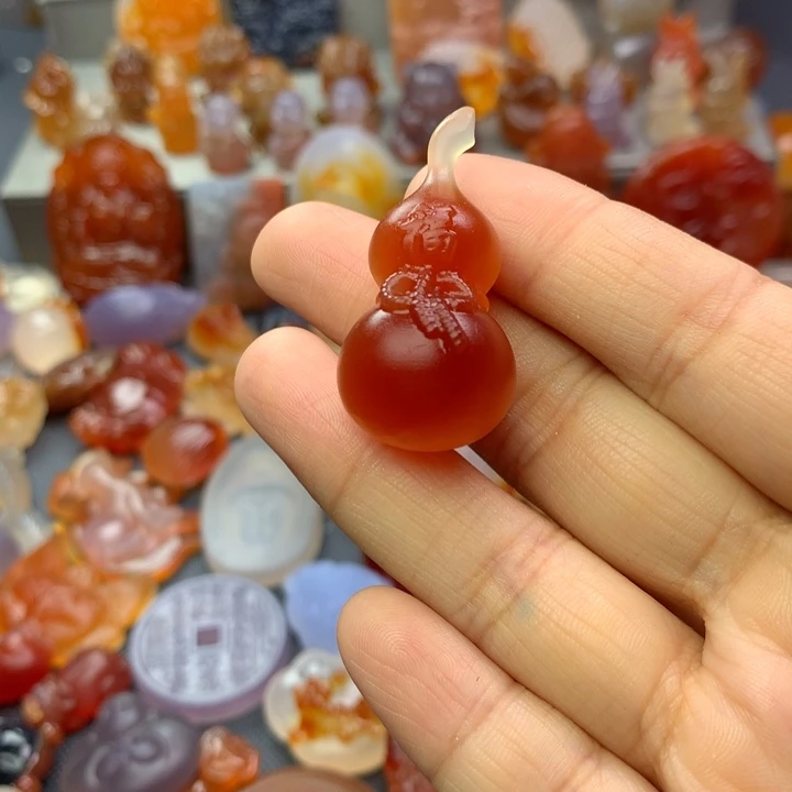 玛瑙/玉髓颈饰未镶嵌9***事