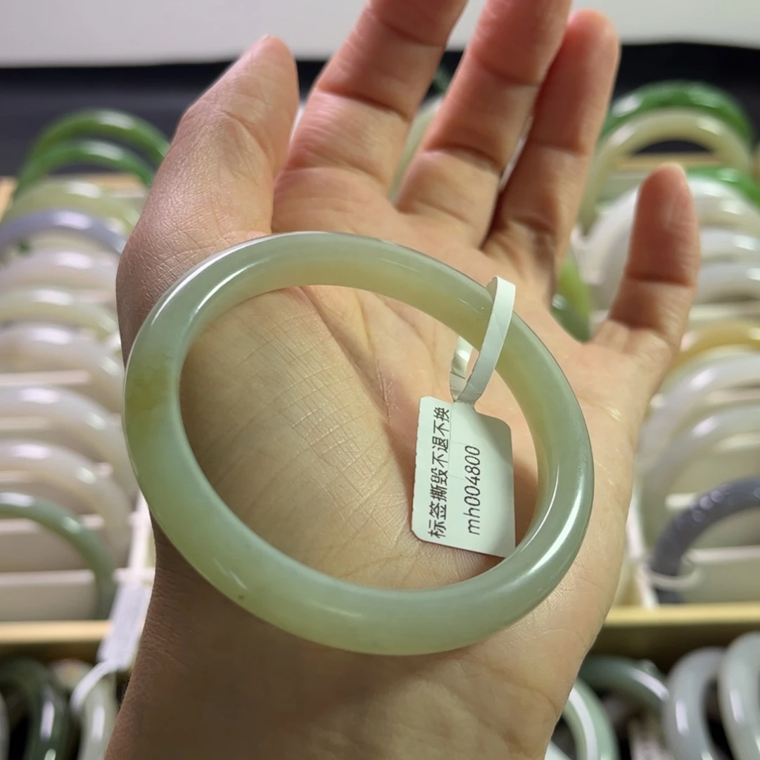 未镶嵌手镯和田玉53.5圈