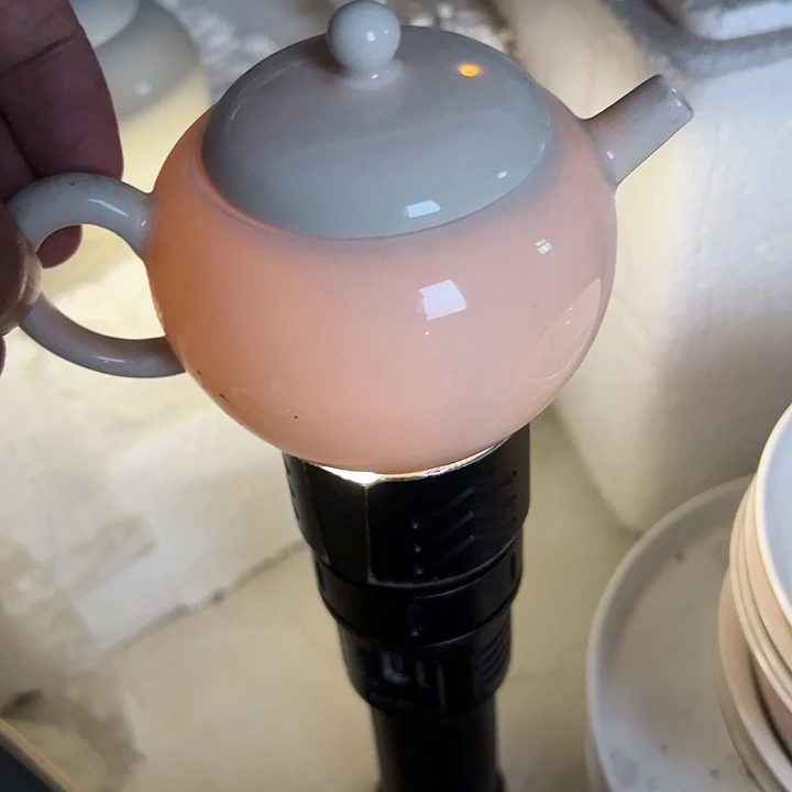 宝町球孔茶壶一个