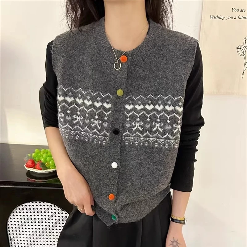 开衫马甲常规款百搭圆领上衣时尚彩扣针织提花春季新款无袖马夹潮