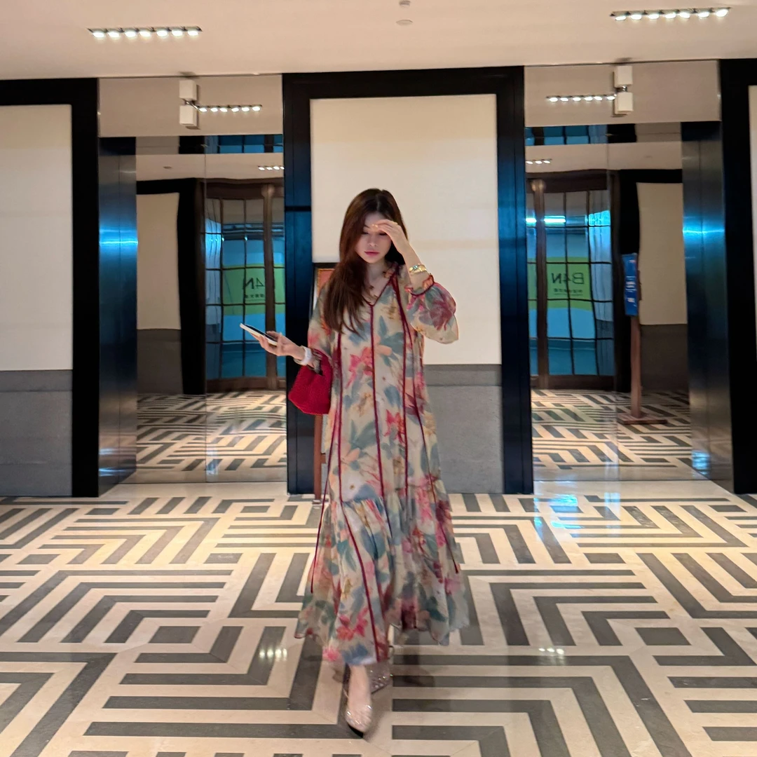 【绽放荷花】25新款原创设计感度假印花连衣裙两件套T2260