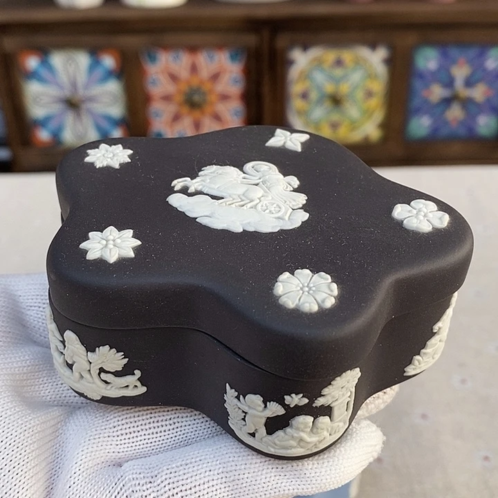 瓷片韦奇伍德正品保真