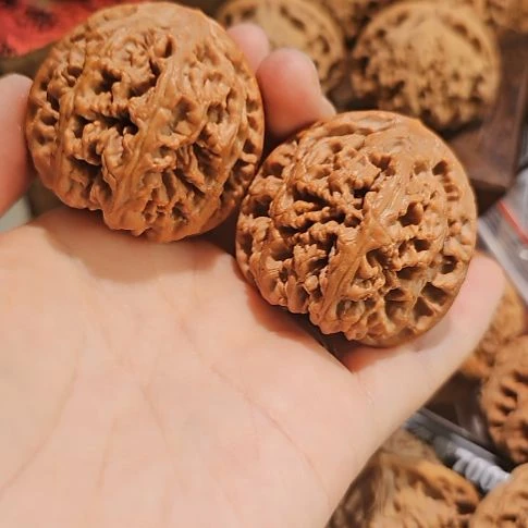 。***以吊坠文玩核桃43粗筋