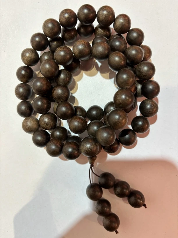 沉香 芽庄乌文格留疤白奇楠长串1.4