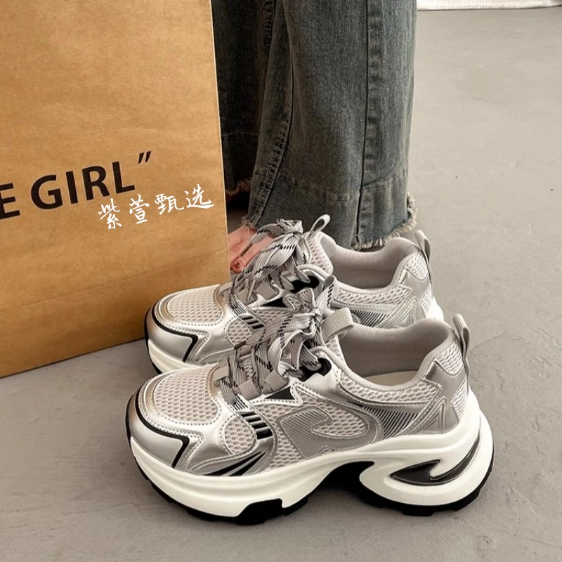爆款百搭厚底老爹鞋女小个子增高2025新款春秋炸街银色运动休闲鞋