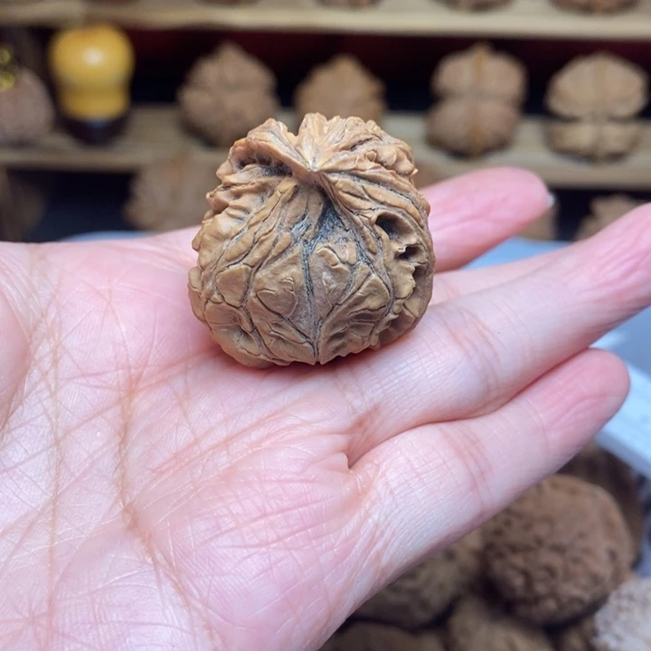 I***姐把件文玩核桃文玩