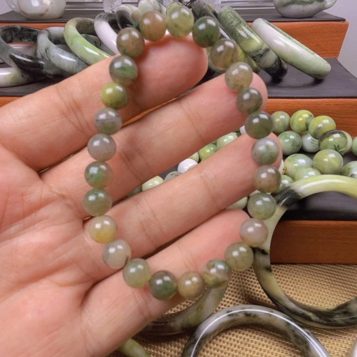 未镶嵌独山玉手链