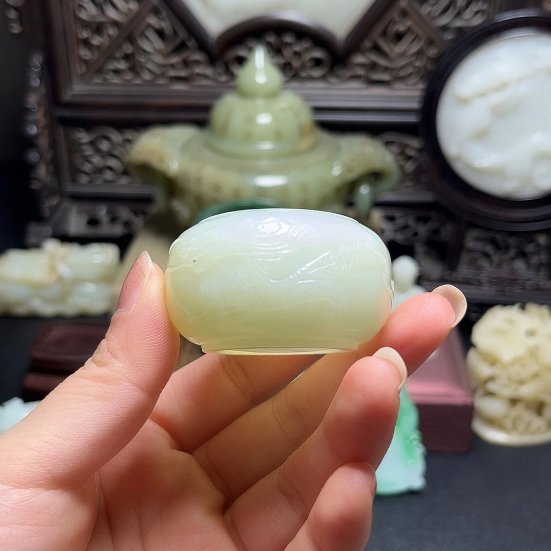 和田玉（糖玉）未镶嵌挂件