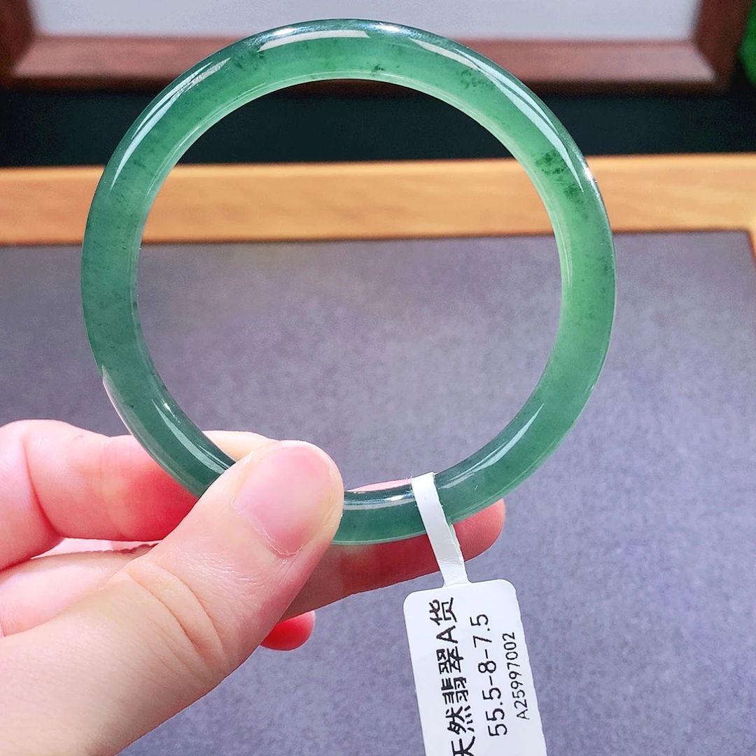 未镶嵌手镯翡翠天然翡翠