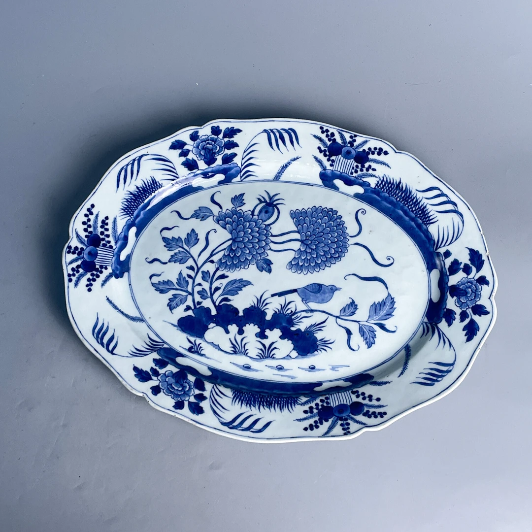 M25H5001F28 - 清乾隆  青花花卉花鸟花口大盘