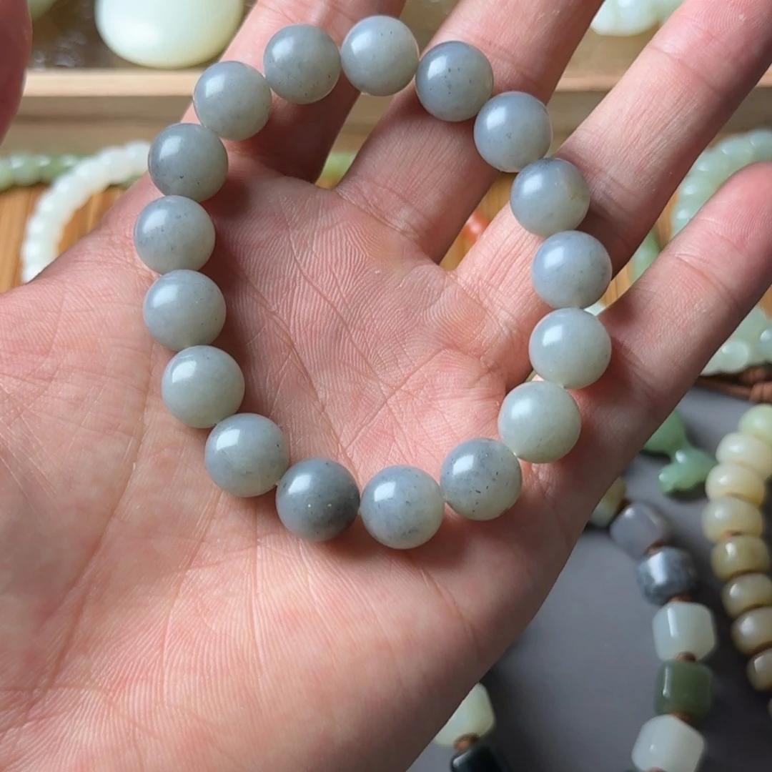 和田玉（糖玉）未镶嵌颈饰