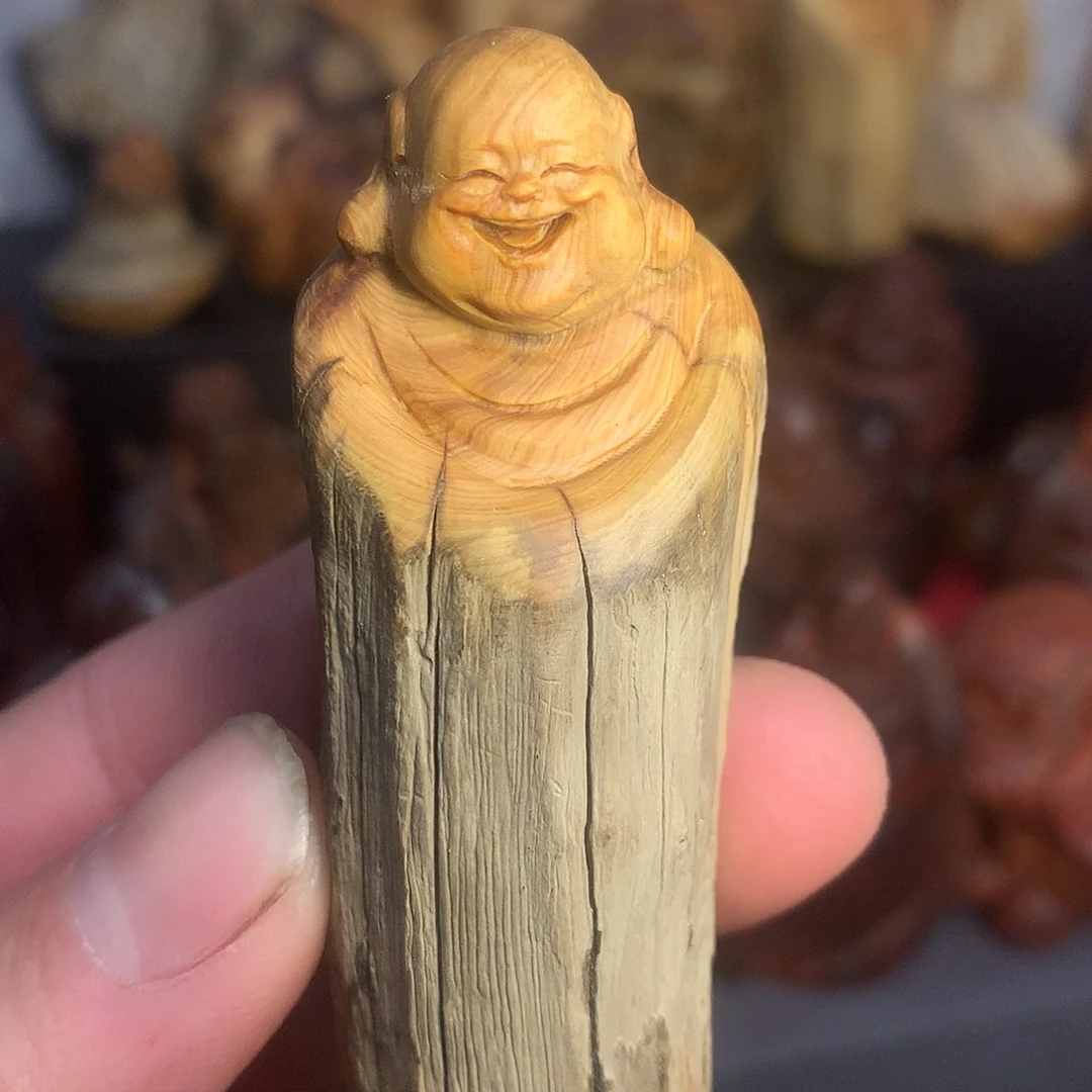 崖柏弥勒佛老料料