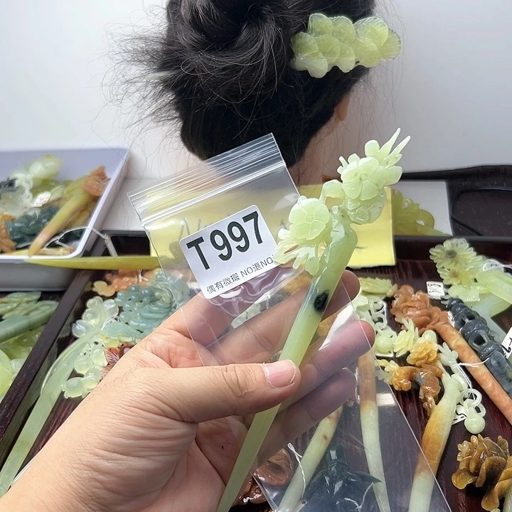 蛇纹石玉发饰合金世****店