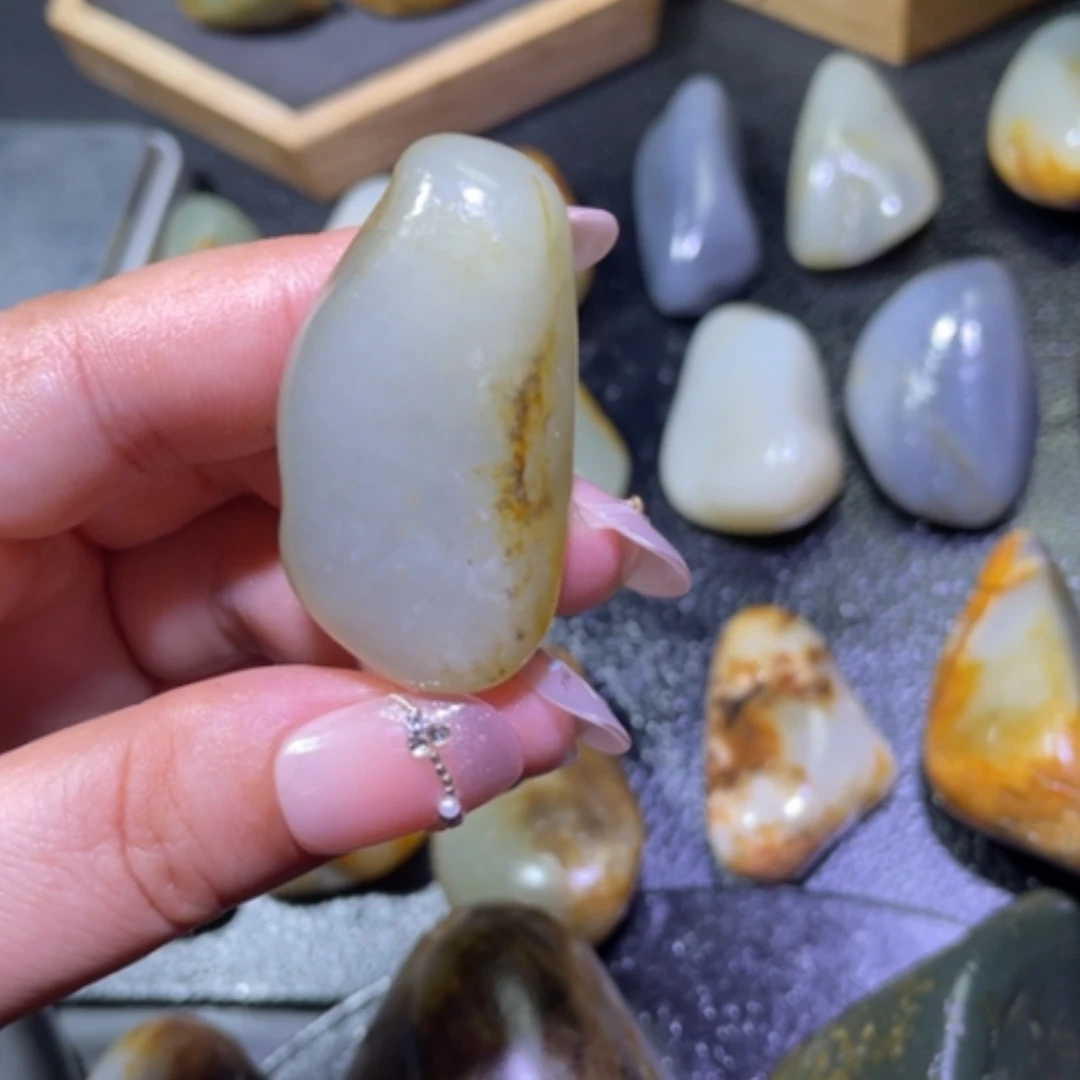 【闪购商品】和田玉未镶嵌车挂