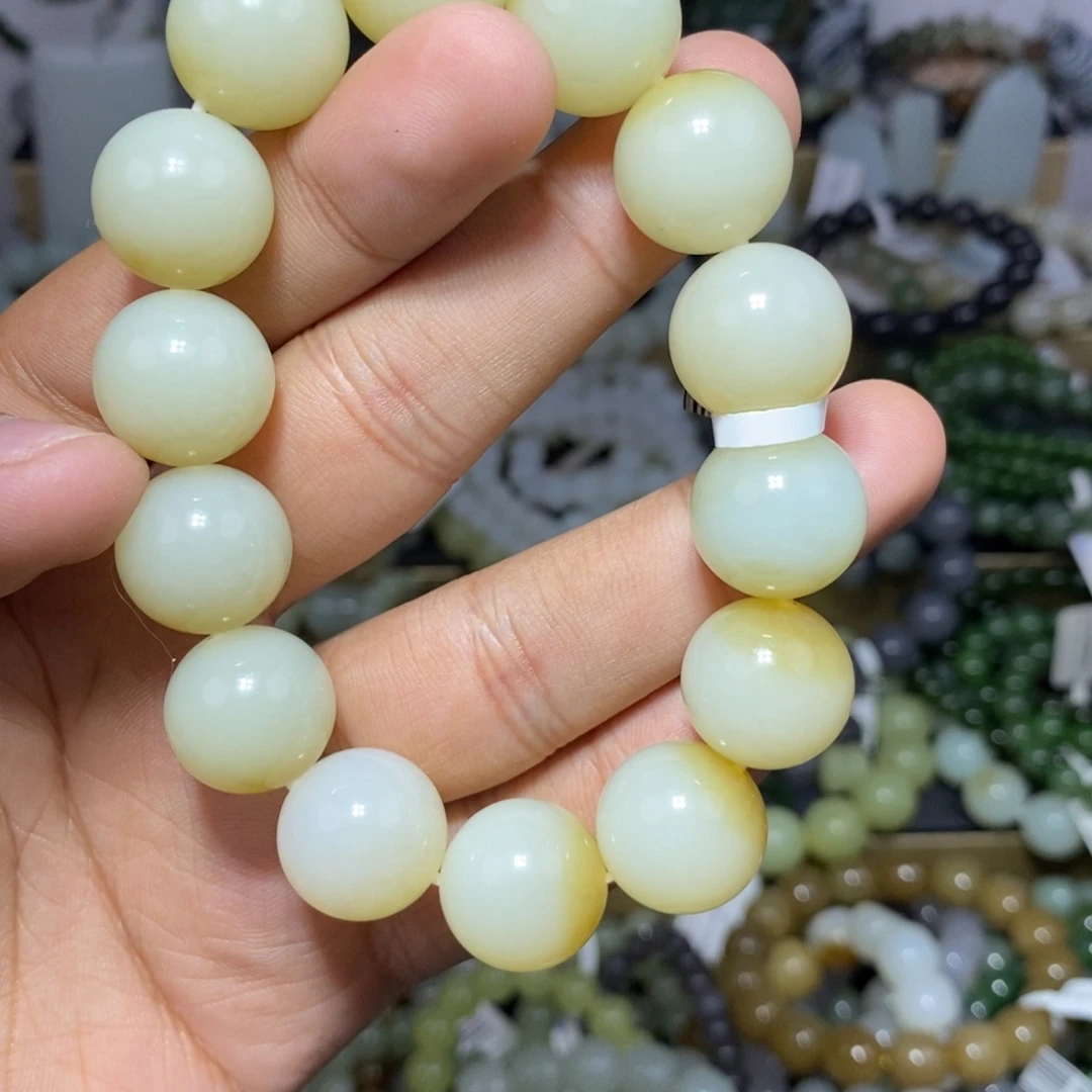 用***7和田玉未镶嵌手链