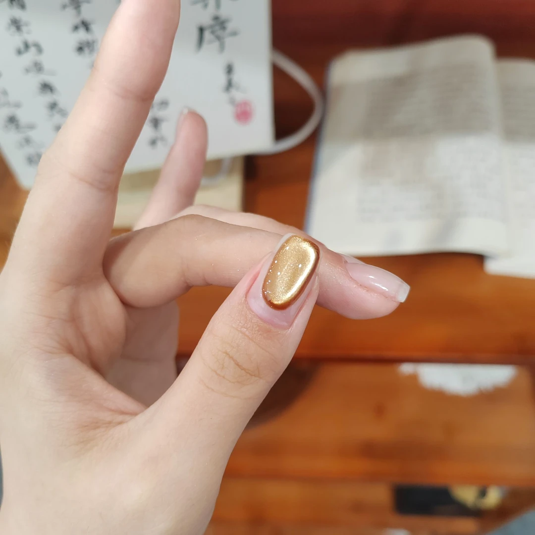 【娜姐优选】国色芳华12玻璃珠猫眼甲油胶