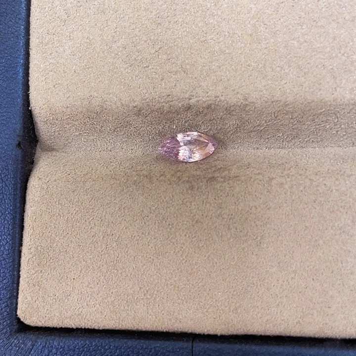 定制尖晶石未镶嵌裸石0.88克拉