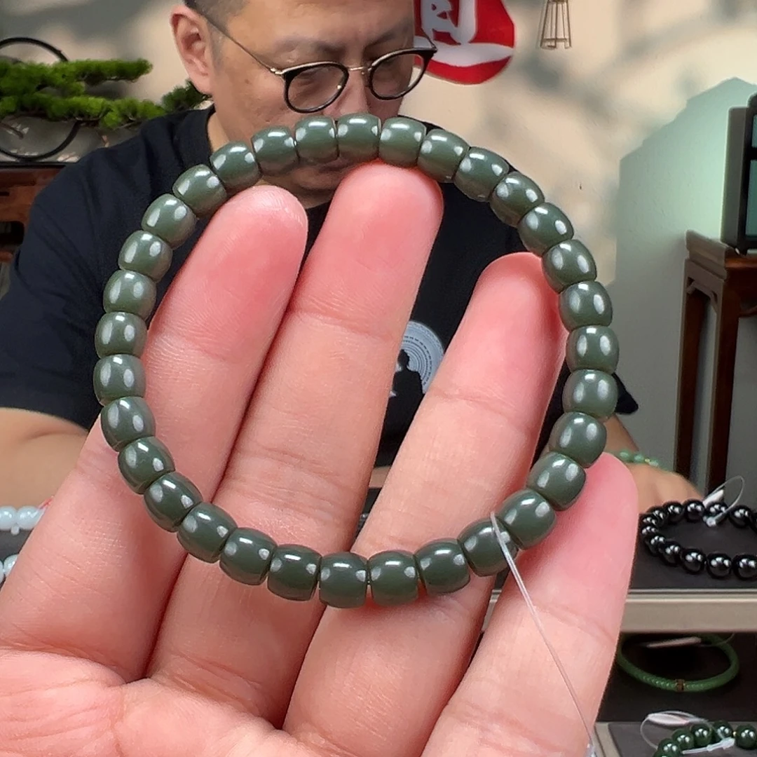 和田玉未镶嵌手链卡7沙枣青