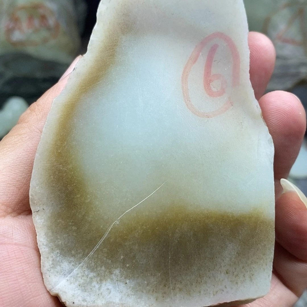 未镶嵌和田玉（糖玉）珠宝奇石