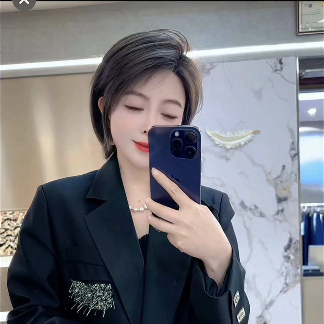 单排扣女口袋直下摆常规款短外套黑色设计师春款拼接