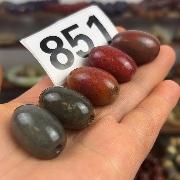 和田玉（糖玉）颈饰未镶嵌