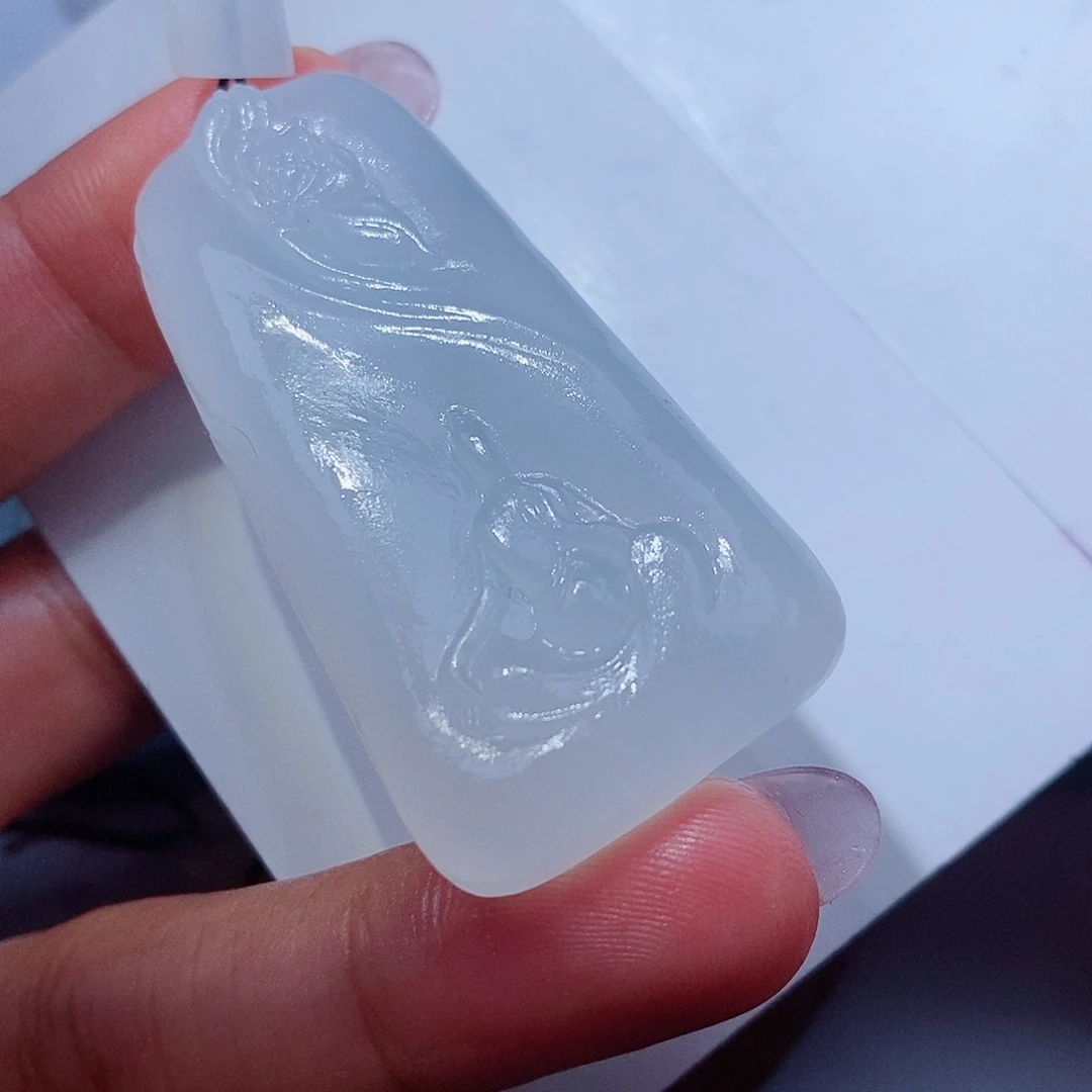 日***辰定制翡翠未镶嵌翡翠