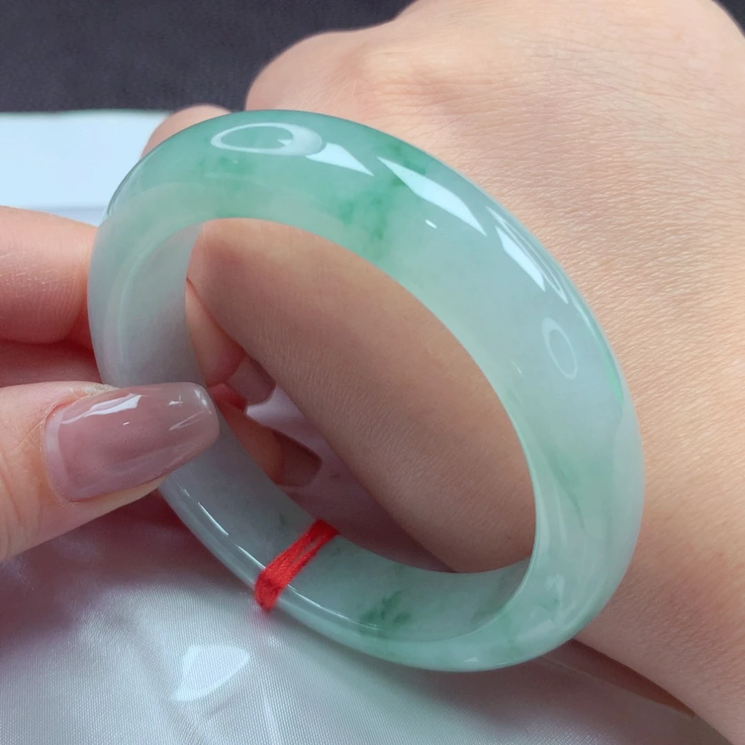 翡翠手镯未镶嵌手镯52