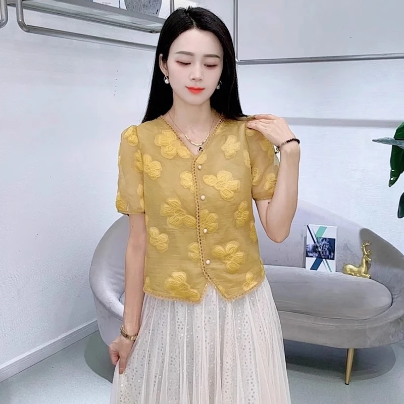 时尚衬衫女2025夏季新款洋气显瘦设计感减龄百搭V领短袖上衣小衫