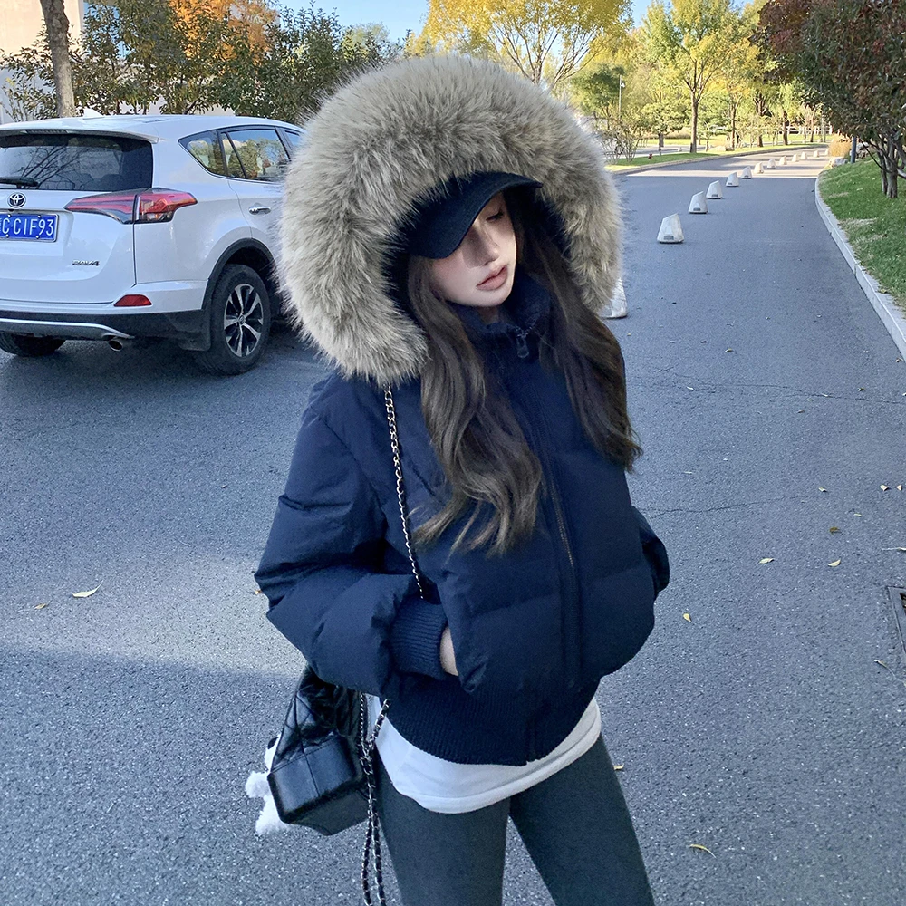 芬兰雪境收腰短款肯豆风棉服女2025新款小个子大毛领冬季显瘦外套